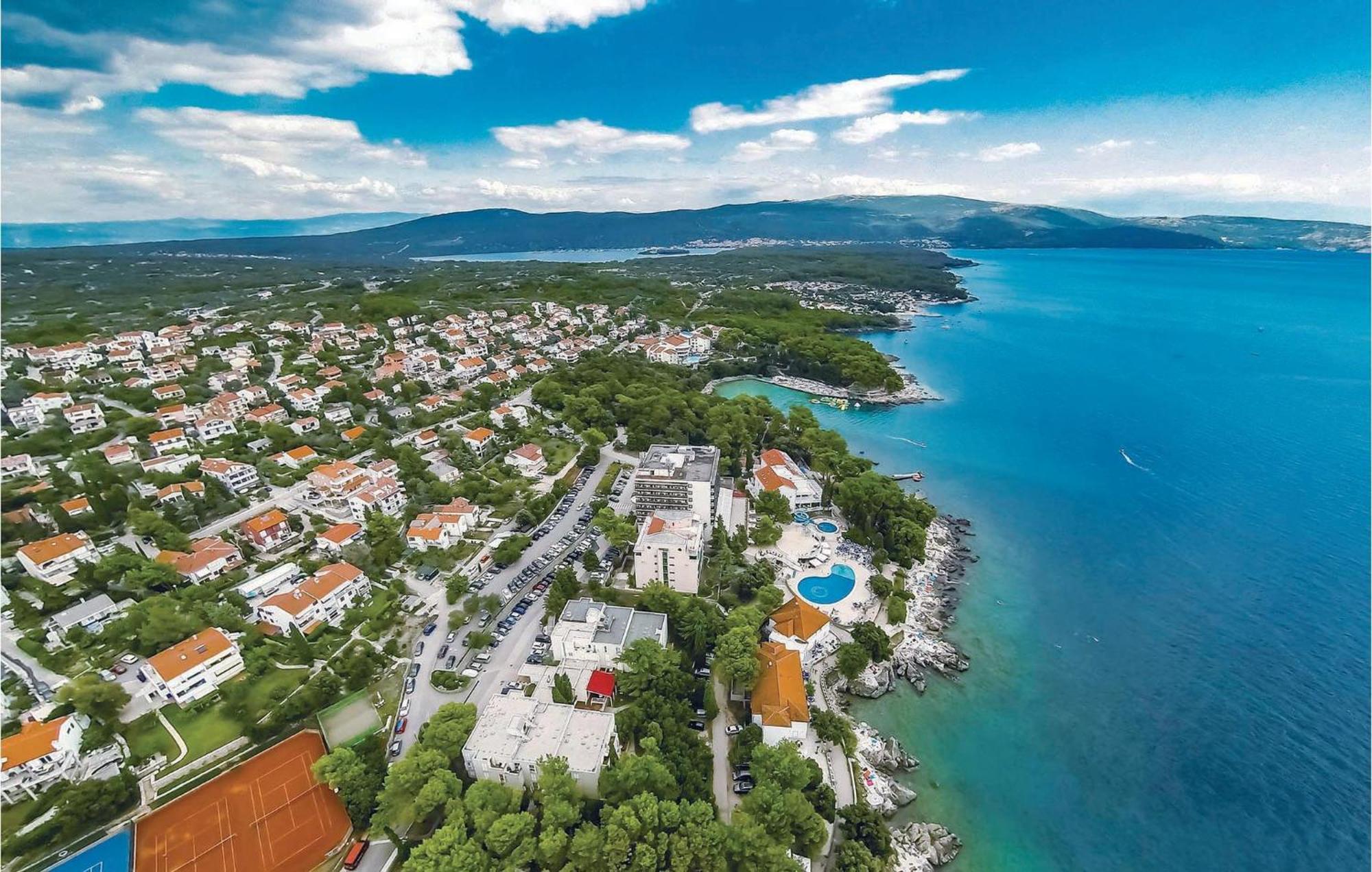 3 Bedroom Stunning Apartment In Krk Крк Екстер'єр фото